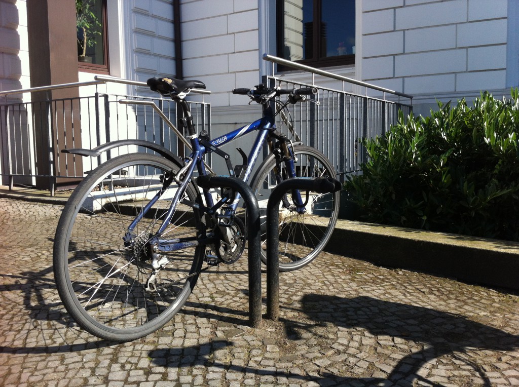 Fahrradständer am Altonaer Rathaus – Mathilde Magazin